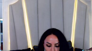 Issadorra - Porn Video [Bongacams]: lovely derriere, naked beauty, vibrant streamer