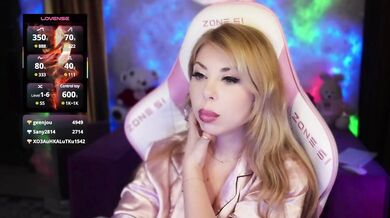 Cool-Baby - Porn Video [Bongacams]: charming streamer, sultry surrender, preserved stream