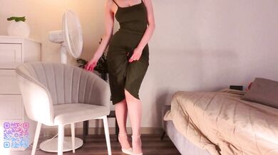 QuennaHallman - Porn Video [Cam4]: beautiful porn slut, webcam record, natural body