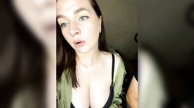 HellMor - Porn Video [Bongacams]: web recording, stunning cleavage, mesmerizing allure