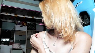 Karoline121 - Porn Video [Cam4]: enchanting model, engaging streamer, voluptuous pleasure