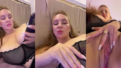 cherryygirl - Porn Video [Bongacams]: enchanting beauty, elegant décolletage, tantalizing moans