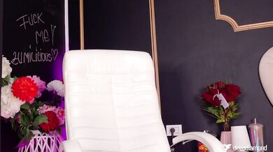 DeeaDiamond - Porn Video [Cam4]: erotic body tease, aching yearning, fucks herself