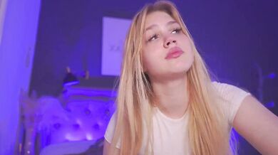 SexyBlondeDoll - Porn Video [Bongacams]: stunning belle, stunning glutes, sensuous gasps