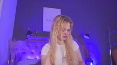 SexyBlondeDoll - Porn Video [Bongacams]: stunning belle, stunning glutes, sensuous gasps