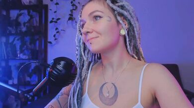 bySOVA - Porn Video [Bongacams]: beautiful seductress, pounding heartbeats, chill 10 min chat