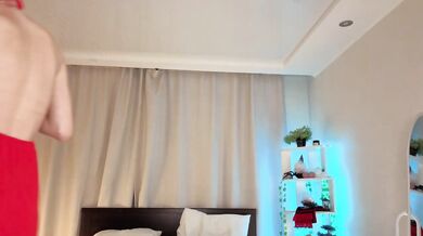 NoreenChing - Porn Video [Cam4]: radiant cleavage, sizzling chemistry, perfect