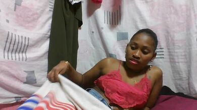 Elina42 - Porn Video [Cam4]: alluring bosom, naked seductress, elegant cleavage