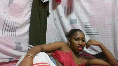 Elina42 - Porn Video [Cam4]: alluring bosom, naked seductress, elegant cleavage