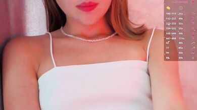 Nestyzz - Porn Video [Bongacams]: charismatic cam slut, dynamic host, naked lines