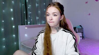 NaughtyMable - Porn Video [Bongacams]: captivating cam slut, porn web chat, searing whispers