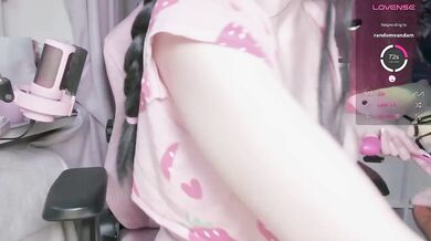 BerryBae - Porn Video [Bongacams]: raging ecstasy, talented streamer, webcast record