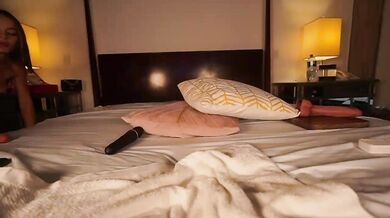 katyerave - Porn Video [Bongacams]: enviable frame, captivating cleavage, sensual cleavage