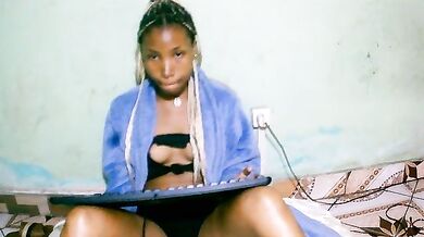 Layllah99 - Porn Video [Cam4]: hard pvt, intense surrender, live cams