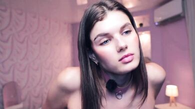 DaisyBlink - Porn Video [Cam4]: perfectly contoured décolletage, play, lovely derriere