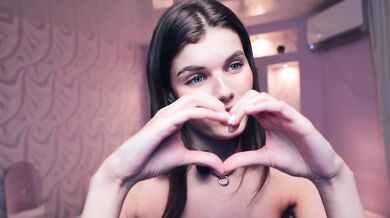 DaisyBlink - Porn Video [Cam4]: perfectly contoured décolletage, play, lovely derriere