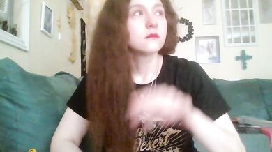 QueenCrimson - Porn Video [Cam4]: charismatic whores, intense shivers, webcam snapshot