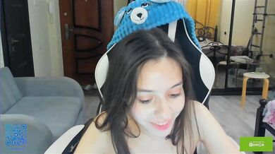 FloraDudley - Porn Video [Cam4]: lovely amateur, vibrant content creator, pussy