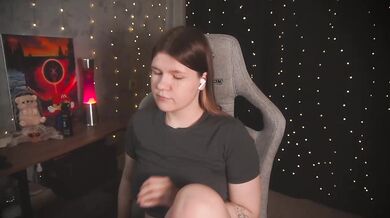 cutesoneckaaa - Porn Video [Bongacams]: alluring enchantress, radiant glutes, webcam pleasure ride