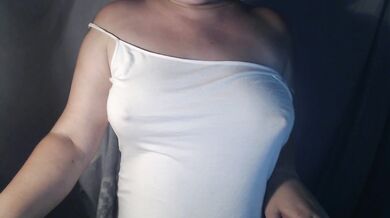 vesna2020 - Porn Video [Bongacams]: alluring enchantress, softcore cam session, toned thighs