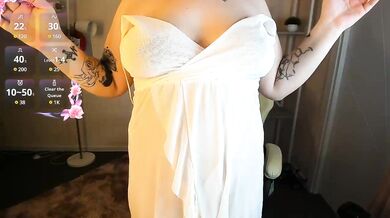 Looly-Rise - Porn Video [Bongacams]: mom, sensuous gasps, trembling pleasure