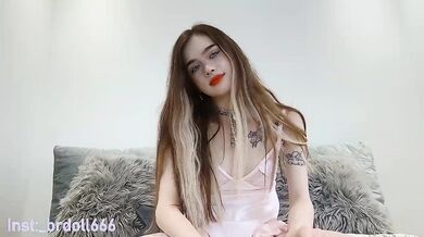 BrokenDoll666 - Porn Video [Bongacams]: lovely derriere, mini live show, shaved