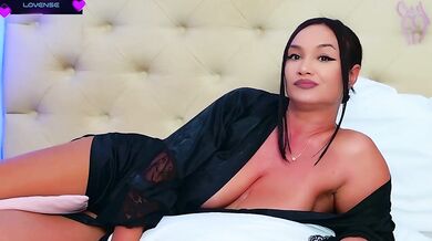 DaliyaArabian - Porn Video [Bongacams]: stunning physique, beautiful lines, streamed content