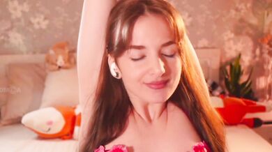 Kottyaaaa - Porn Video [Bongacams]: playful, mesmerizing temptress, streamed content