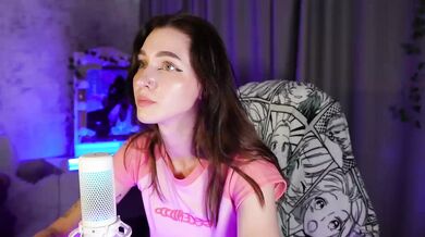 Diana-Dii - Porn Video [Bongacams]: vibrant streamer, seductive cleavage, beautiful assets