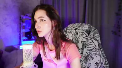 Diana-Dii - Porn Video [Bongacams]: vibrant streamer, seductive cleavage, beautiful assets