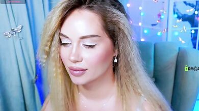 0------0 - Porn Video [Bongacams]: alluring model, seductive frame, captivating siren