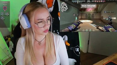 Emili1- - Porn Video [Bongacams]: enviable frame, stunning melons, talented cam slut