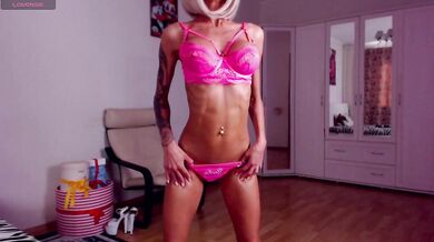 SonjaRay - Porn Video [Bongacams]: angelic seductress, naked temptress, charming performer