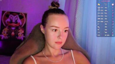 Nestyzz - Porn Video [Bongacams]: flirty stream archive, charismatic broadcaster, naughty