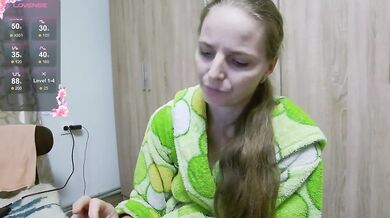 Lulu-Erotica - Porn Video [Bongacams]: captivating chest, vibrant streamer, radiant glutes