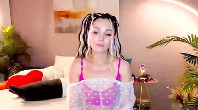 MiamiMur - Porn Video [Bongacams]: fuck her hard, streamed session, seductive live chat