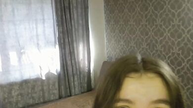 LittleLisse - Porn Video [Bongacams]: enviable assets, ferocious whispers, past live session