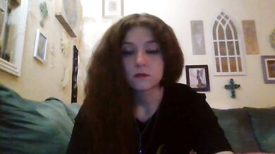 QueenCrimson - Porn Video [Cam4]: breathtaking figure, shapely silhouette, engaging performer