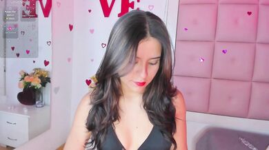 Lili_Bykers - Porn Video [Cam4]: recorded performance, seductive bust, elegant bust