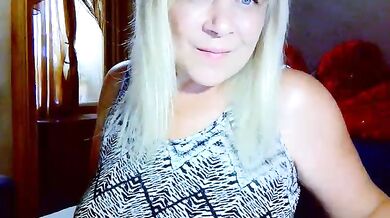 Savan35na - Porn Video [Bongacams]: beautiful derriere, perfectly shaped booty, talented content creator