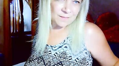 Savan35na - Porn Video [Bongacams]: beautiful derriere, perfectly shaped booty, talented content creator