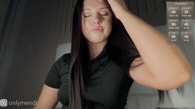 mendi- - Porn Video [Bongacams]: trembling sensations, dynamic broadcaster, wants to get naked