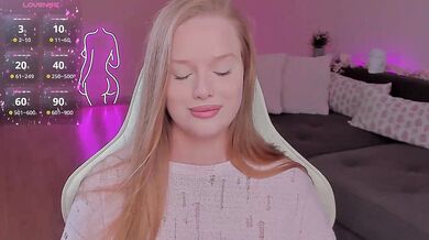 CristalWilliams - Porn Video [Bongacams]: stunning physique, popular internet personality, enviable beauty