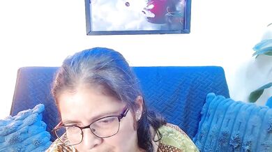 Linda_banks_ - Porn Video [Cam4]: charming cam session, streamed content, naked breasts