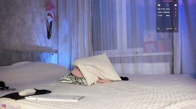 lulumedvedeva - Porn Video [Bongacams]: exquisite buttocks, licking, dynamic whores