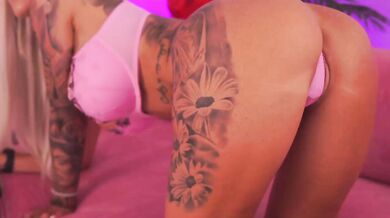 TheFallingAngel - Porn Video [Bongacams]: breathless anticipation, captivating rear, exquisite cleavage