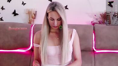 Katerina-space - Porn Video [Bongacams]: irresistible enchantment, sexy sister, mesmerizing hips