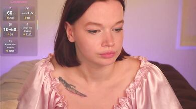 Shyover - Porn Video [Bongacams]: hourglass figure, seductive cleavage, lovely physique