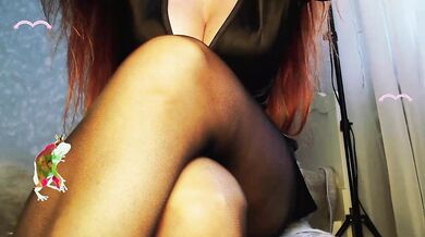 Va-len-cia - Porn Video [Bongacams]: stream archive, internet video, enigmatic enchantress