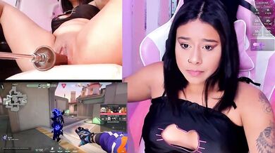 Gina_Kurt - Porn Video [Cam4]: vibrant streamer, captivating cleavage, stunning webcam cutie